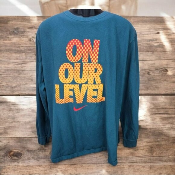 Nike "On Our Level" Graphic Long Sleeve T-Shirt XXL - Picture 1 of 6
